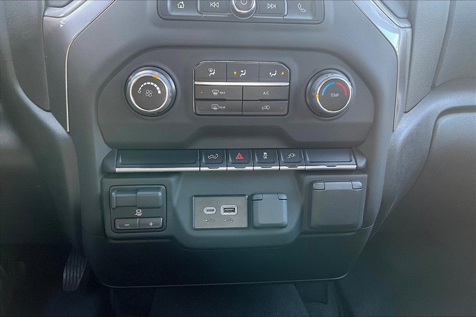 2023 Chevrolet Silverado 2500HD Custom