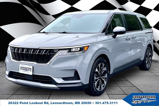 2024 Kia Sedona EX's photo