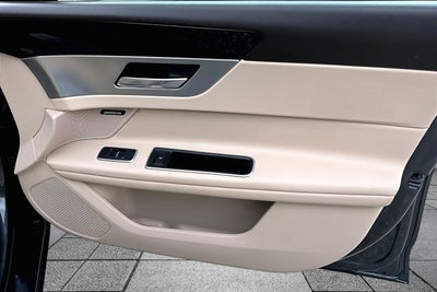 2017 Jaguar XF 35t Premium