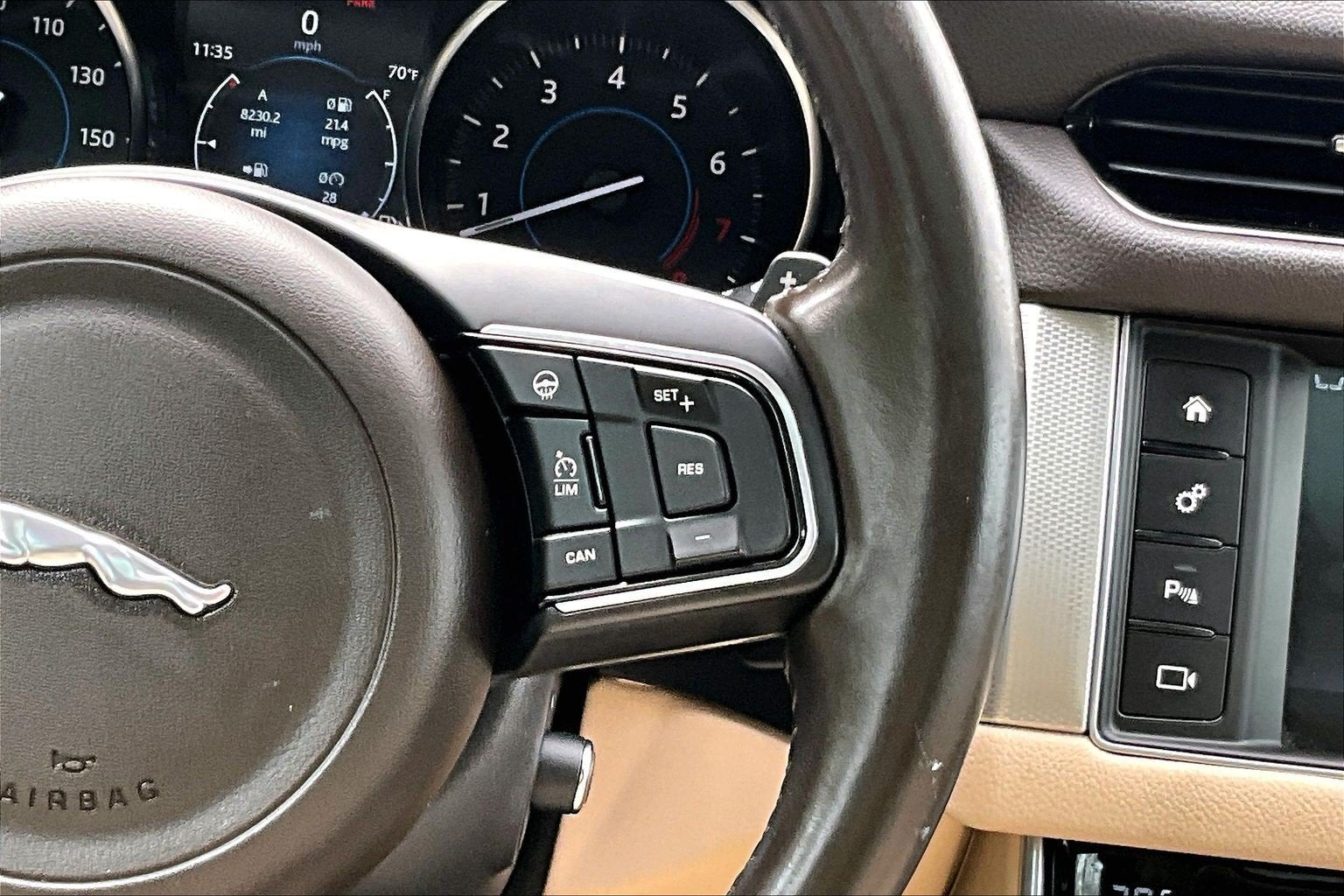2017 Jaguar XF 35t Premium