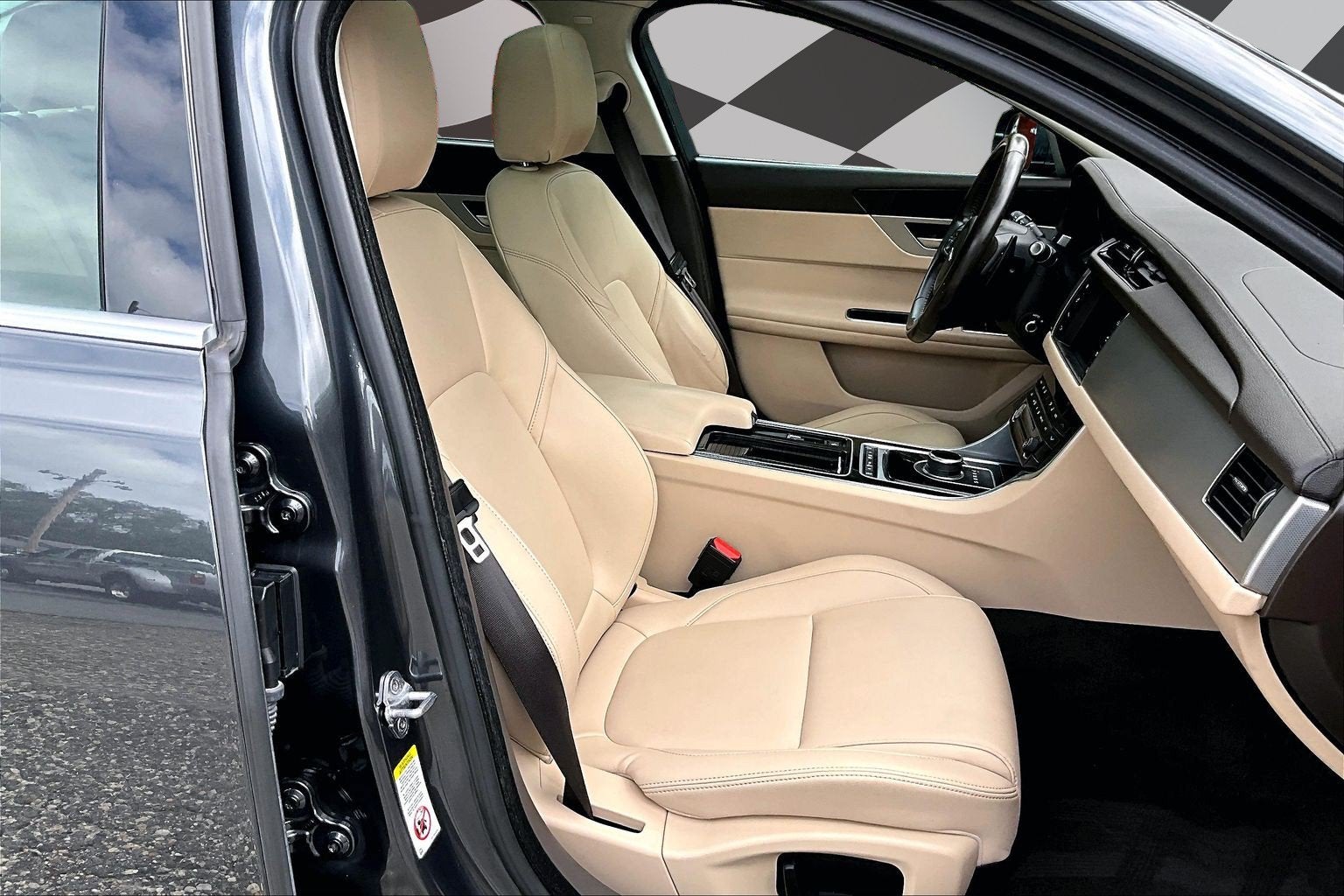 2017 Jaguar XF 35t Premium