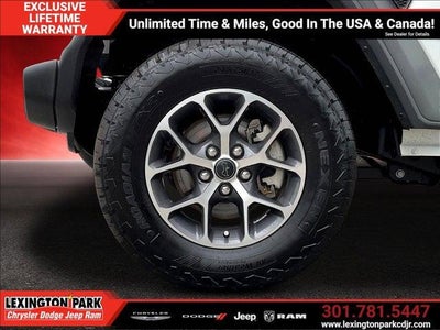 2025 Jeep Wrangler 4-Door Summit 4x4