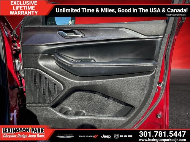 2023 Jeep Grand Cherokee L Laredo 4x4