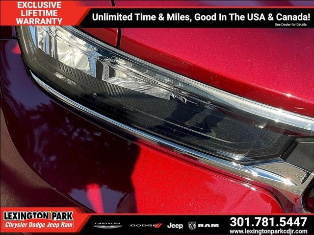 2023 Jeep Grand Cherokee L Laredo 4x4