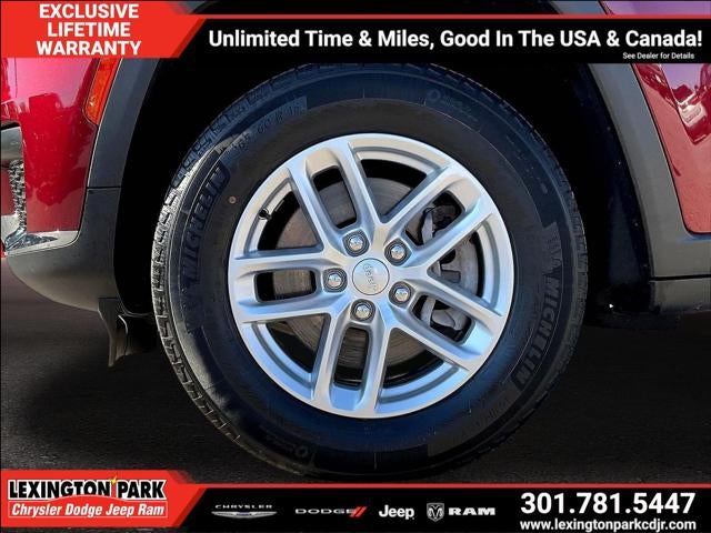 2023 Jeep Grand Cherokee L Laredo 4x4