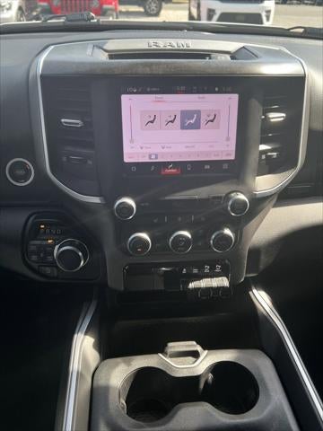 2022 RAM 1500 Big Horn Crew Cab 4x4 5'7' Box