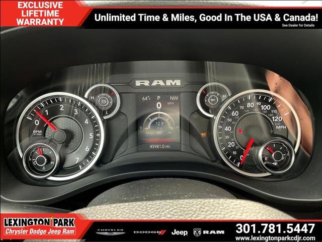 2021 RAM 1500 Big Horn Crew Cab 4x4 5'7' Box