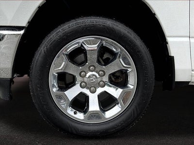 2022 RAM 1500 Big Horn Crew Cab 4x4 5'7' Box