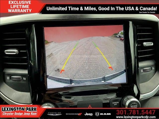 2022 RAM 1500 Big Horn Crew Cab 4x4 5'7' Box