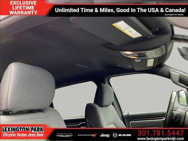 2022 RAM 1500 Big Horn Crew Cab 4x4 5'7' Box