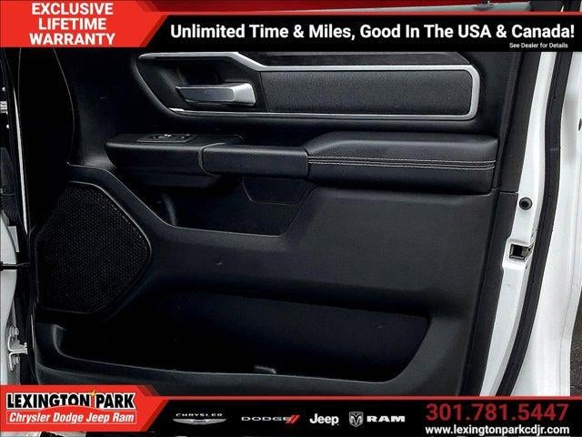 2022 RAM 1500 Big Horn Crew Cab 4x4 5'7' Box