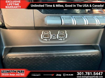 2023 RAM 1500 Laramie Crew Cab 4x4 5'7' Box