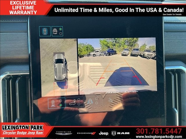 2024 GMC Acadia FWD Denali