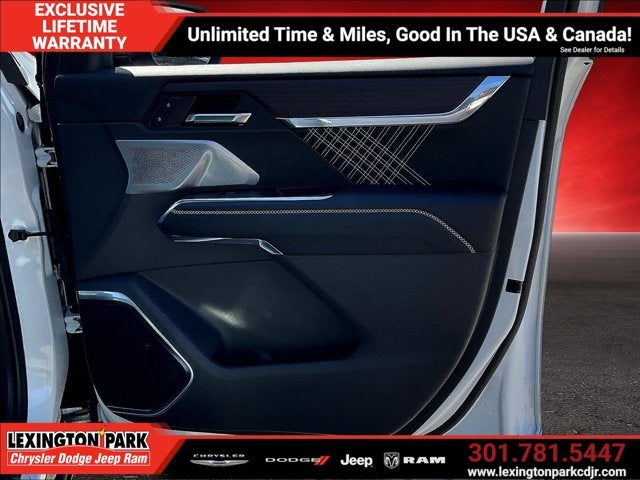 2024 GMC Acadia FWD Denali