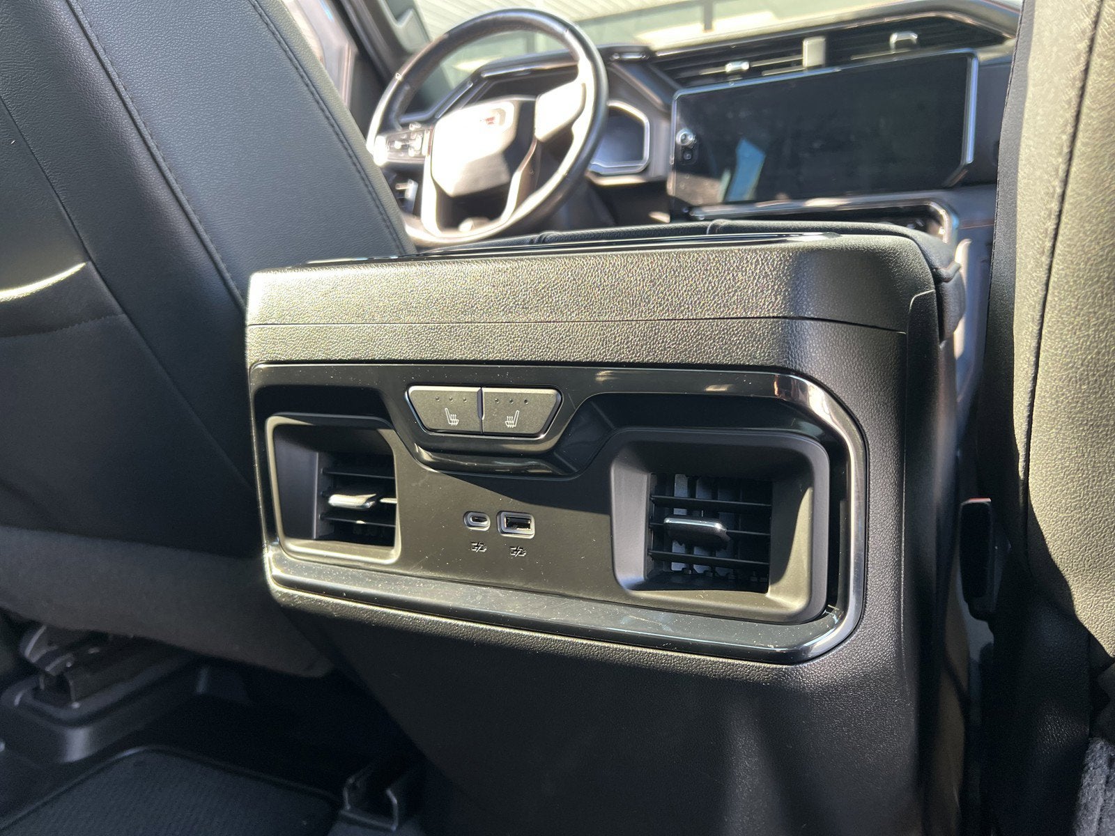 2022 GMC Sierra 1500 4WD Crew Cab Short Box AT4