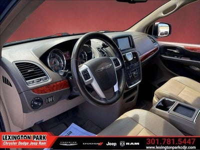 2015 Chrysler Town & Country Touring