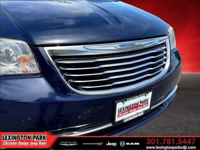 2015 Chrysler Town & Country Touring
