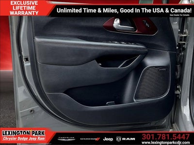 2020 Chrysler Pacifica Hybrid 35th Anniversary Limited