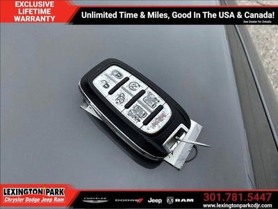 2020 Chrysler Pacifica Hybrid 35th Anniversary Limited