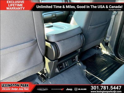 2024 Chevrolet Silverado 2500HD 4WD Crew Cab Standard Bed Custom