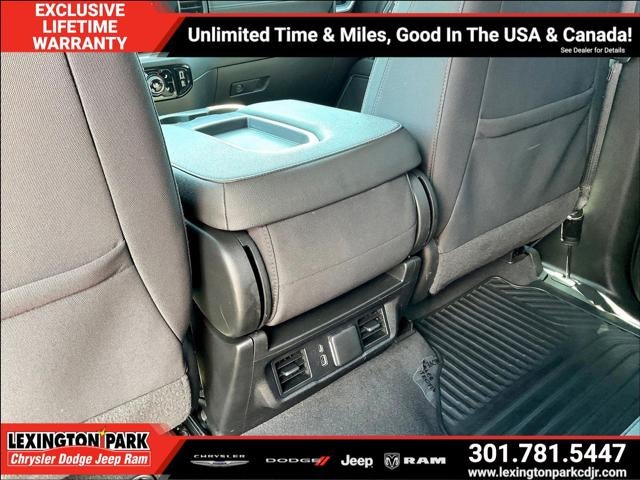 2022 Chevrolet Silverado 1500 4WD Crew Cab Short Bed LT with 2FL