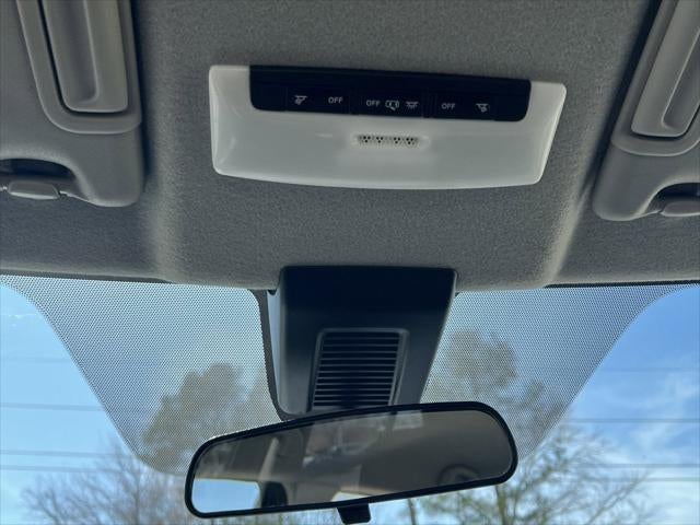 2022 Nissan Kicks S Xtronic CVT