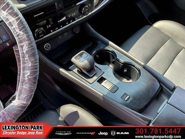 2023 Nissan Rogue SL FWD