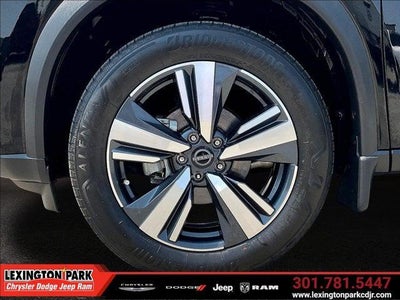 2023 Nissan Rogue SL FWD