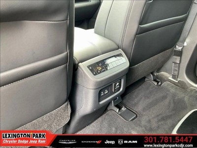 2024 Nissan Pathfinder Platinum 4WD