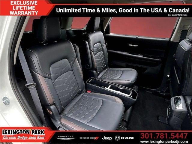 2024 Nissan Pathfinder Platinum 4WD