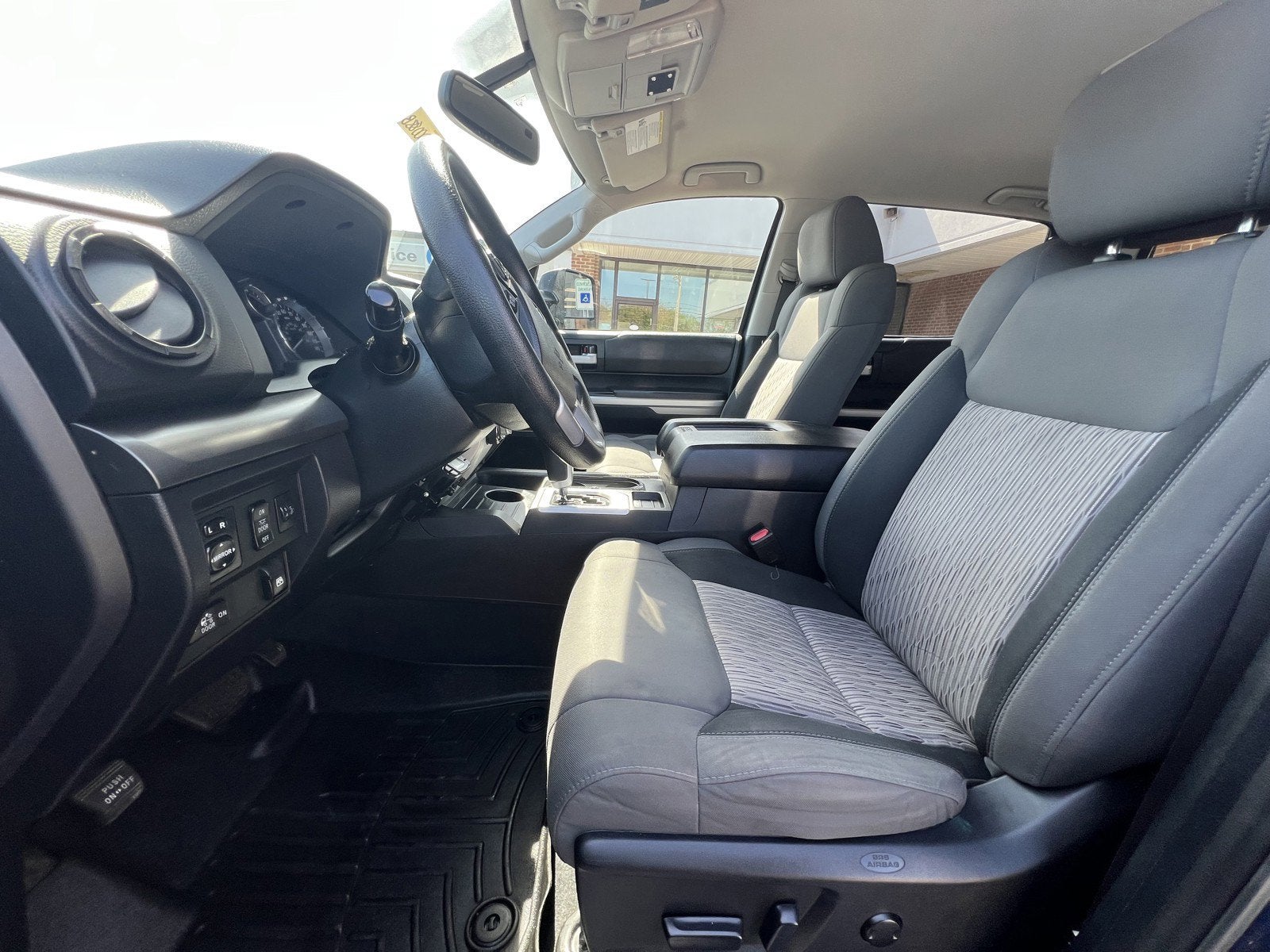 2014 Toyota Tundra SR5 5.7L V8