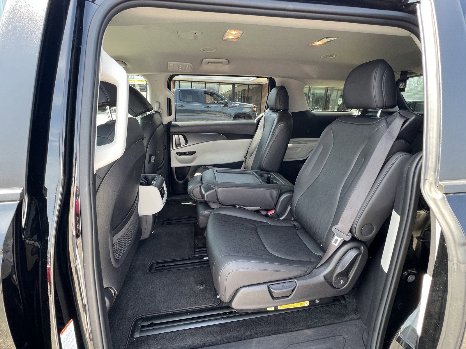 2024 Kia Carnival MPV LX Seat Package