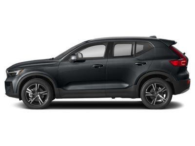 2023 Volvo XC40 B5 Ultimate Bright Theme