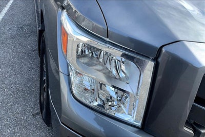 2020 Nissan Titan SV