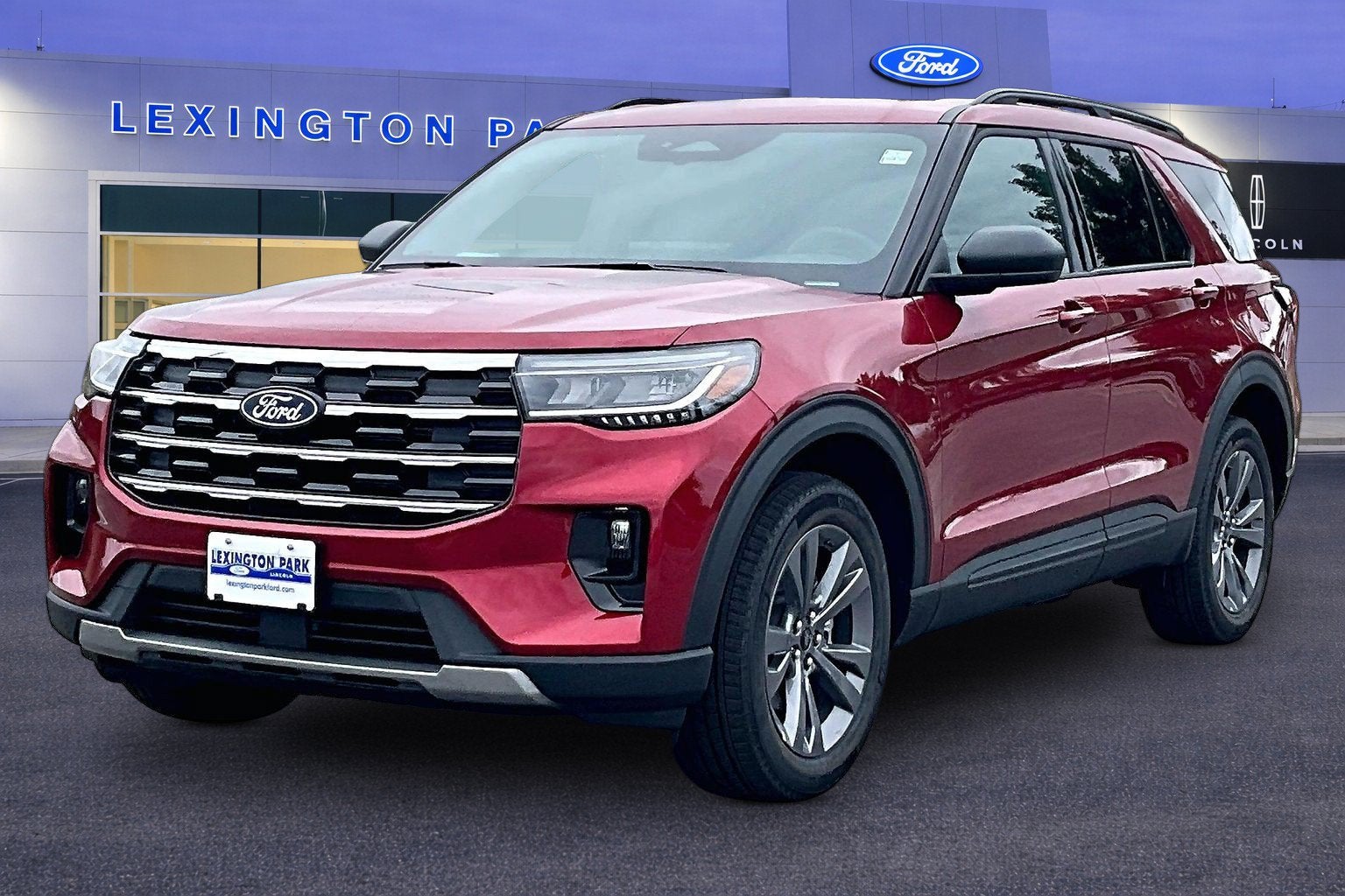 2027 Ford Explorer Active w/200A Pkg