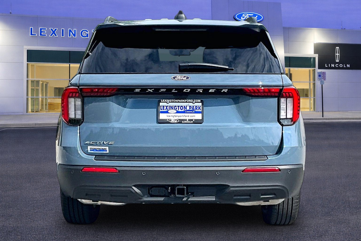 2027 Ford Explorer Active w/200A Pkg