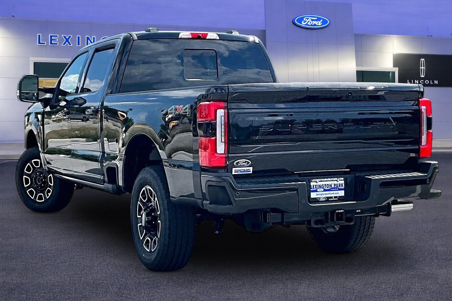 2026 Ford Super Duty F-350 SRW Platinum