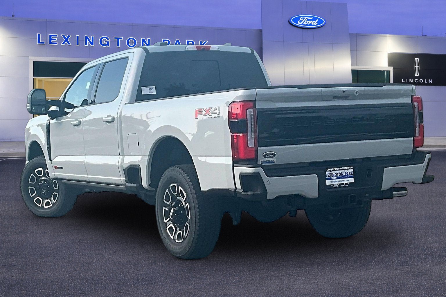 2026 Ford Super Duty F-350 SRW Platinum