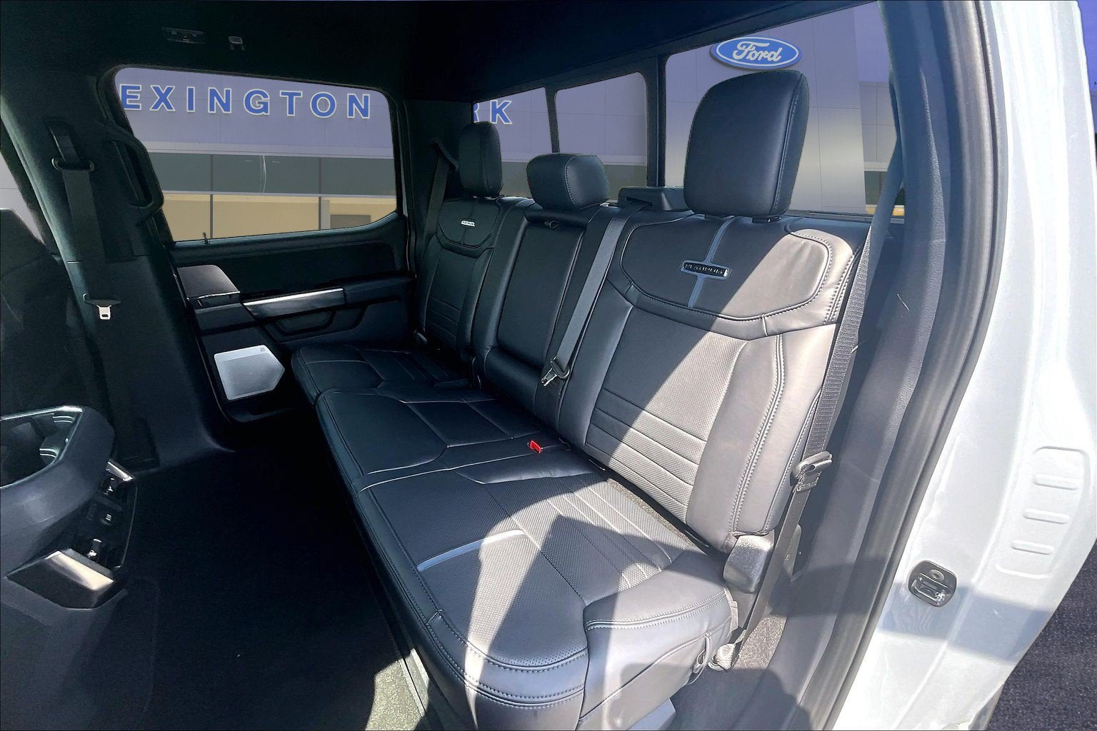 2026 Ford Super Duty F-350 SRW Platinum