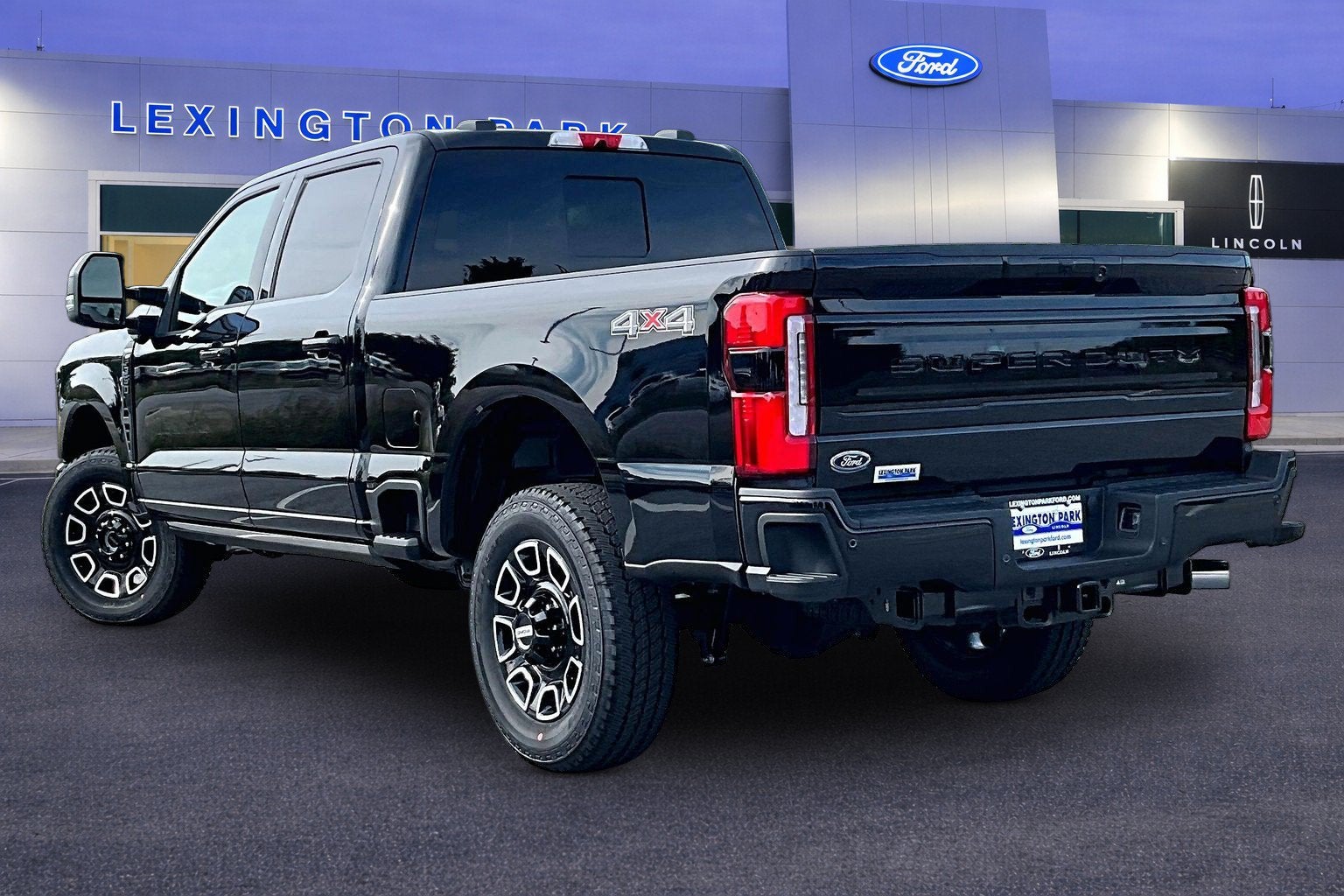 2026 Ford Super Duty F-350 SRW Platinum