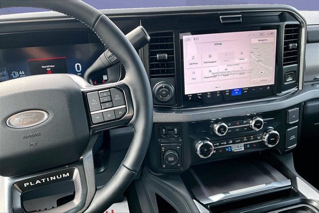 2026 Ford Super Duty F-350 SRW Platinum