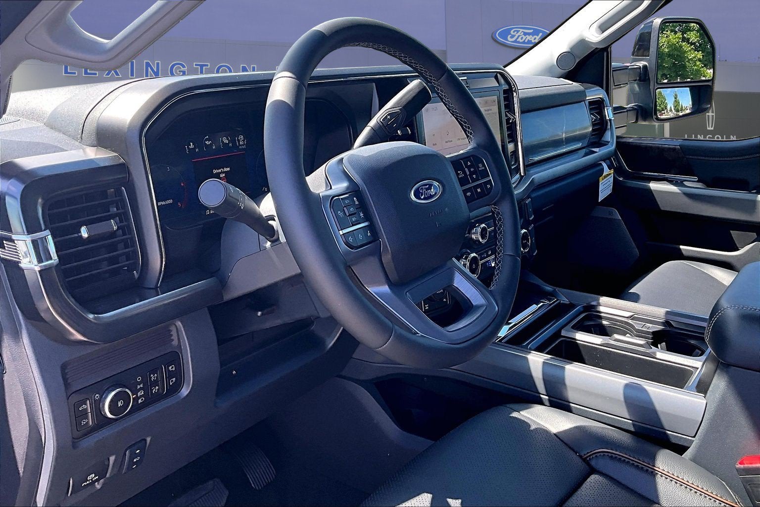 2026 Ford Super Duty F-350 SRW LARIAT