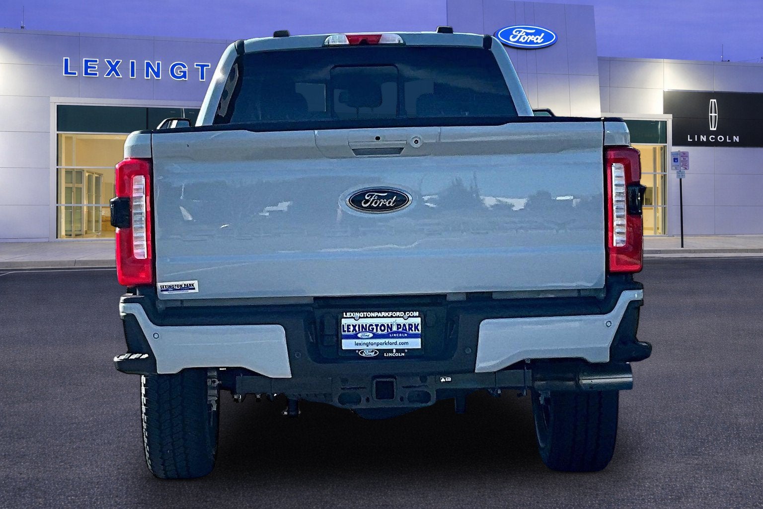 2026 Ford Super Duty F-350 SRW LARIAT