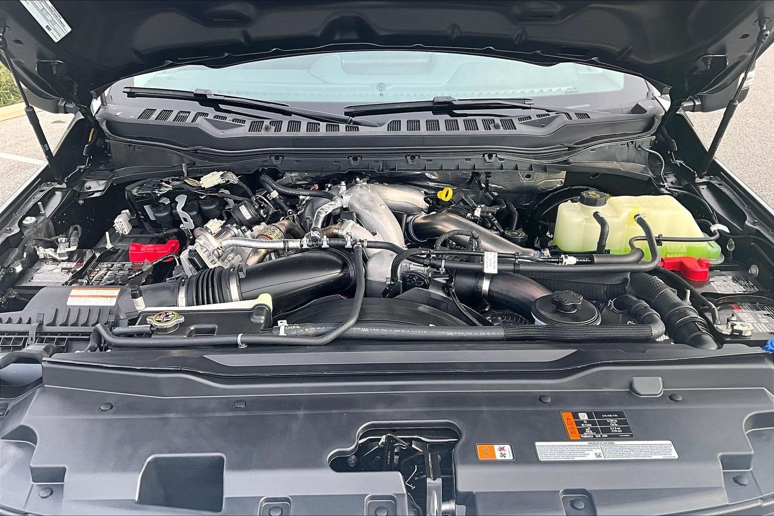 2026 Ford Super Duty F-350 SRW LARIAT