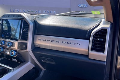 2022 Ford Super Duty F-350 SRW LARIAT