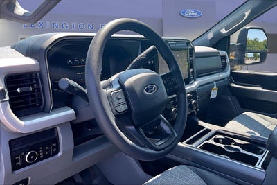 2026 Ford Super Duty F-350 SRW XLT