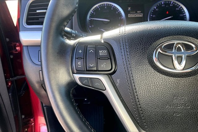 2019 Toyota Highlander Base