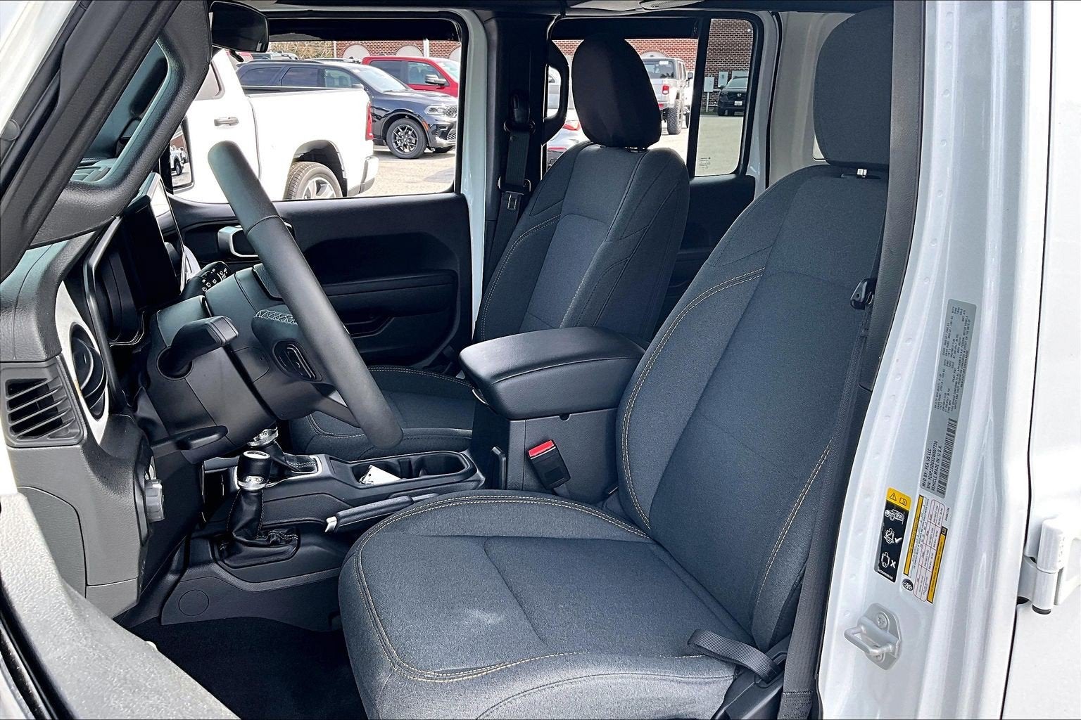2025 Jeep Wrangler 4-Door Summit 4x4