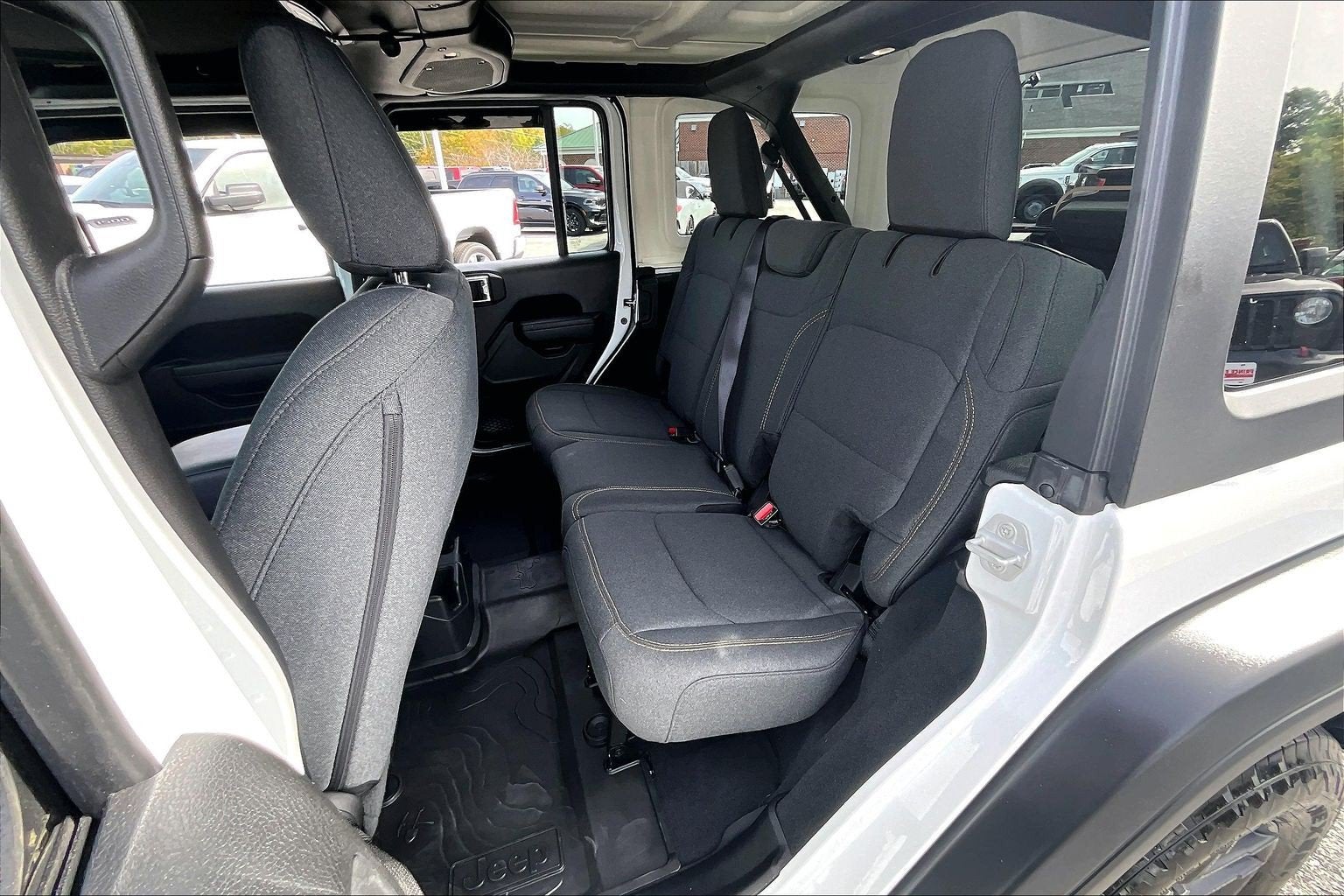 2025 Jeep Wrangler 4-Door Summit 4x4