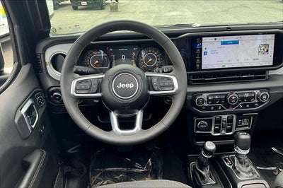 2024 Jeep Wrangler 4-Door Sahara 4x4